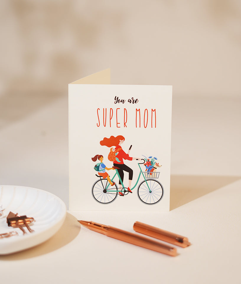 SUPER MOM