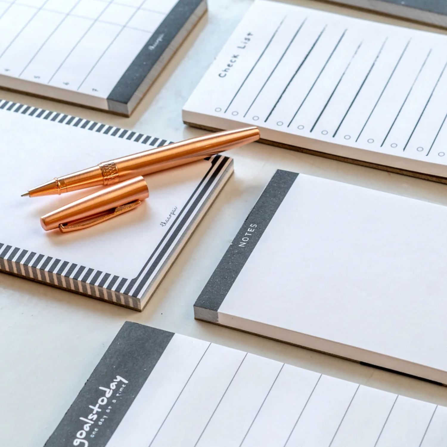 CHECKLIST- NOTEPAD