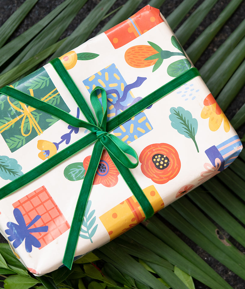 GIFT BOXES PATTERN- GIFT WRAPPING PAPER