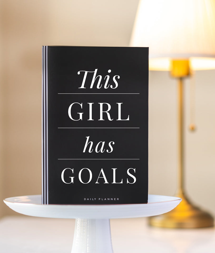 THIS GIRL HAS GOALS BLACK