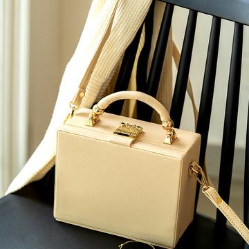 TRUNK BAG- IVORY