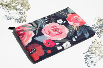 DARK FLORAL- POUCH