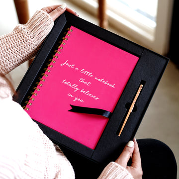 JUST A LITTLE NOTEBOOK THAT TOTALLY BELIEVES IN YOU - GIFT SET