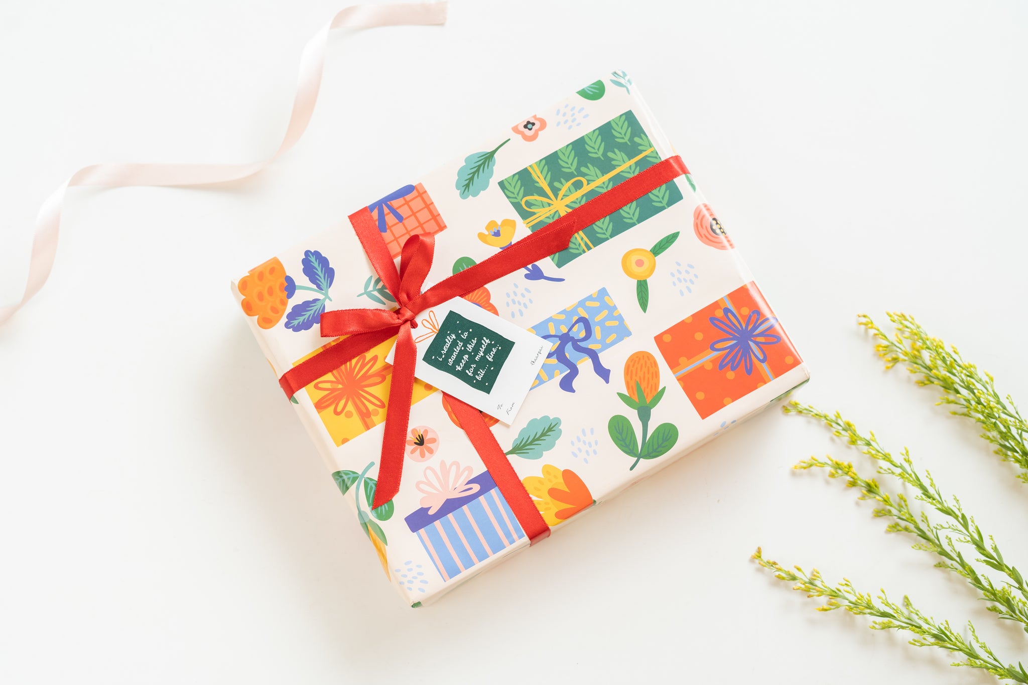 GIFT BOXES PATTERN- GIFT WRAPPING PAPER
